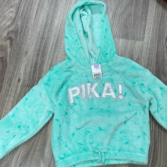 BNWT Pokemon sweatshirt - Picture 3 of 4